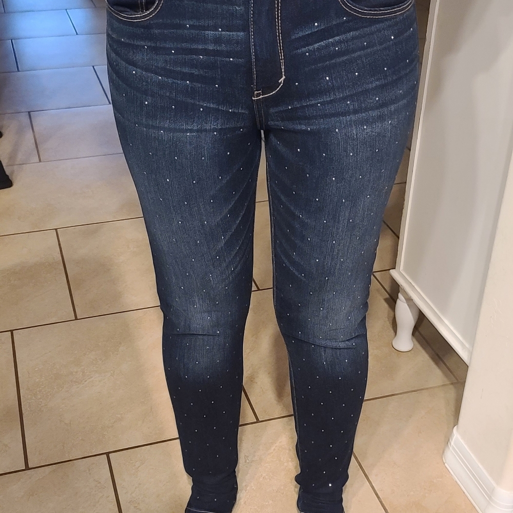 Women jeans. NEVER BEEN WORN